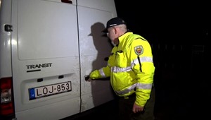 Dodávka plná nelegálneho tabaku. Škoda sa vyšplhala na 85 000 eur