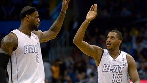 NBA: V Miami dva rekordy, v San Antoniu 8 trojok Thompsona