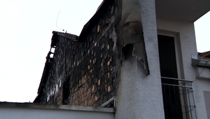 Päťčlenná rodina sa ocitla pred Vianocami v ťažkej situácii, oheň im vzal strechu nad hlavou