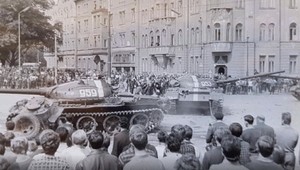 Pred 51 rokmi na územie Československa vtrhli vojská Varšavskej zmluvy. Inváziu odsúdili aj mnohí zahraniční komunisti