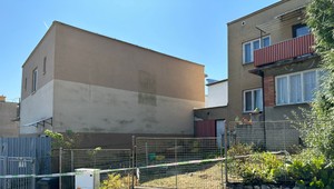 Muž napadol vlastnú sestru kvôli majetku. Polícia začala trestné stíhanie