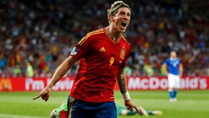 Torres so Zlatou kopačkou pre najlepšieho strelca šampionátu