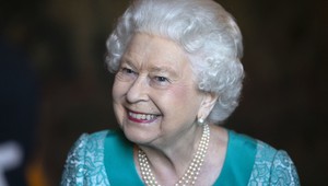 Alžbeta II. kráča s dobou. Prvá FOTO kráľovnej na Instagrame!