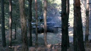 Na frontovej línii za oslobodenie Ukrajiny bojuje 900 učiteľov. Študentom prednášajú priamo zo zákopov