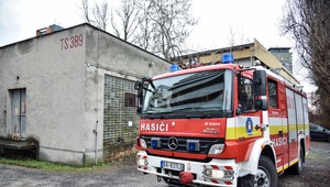 V areáli spaľovne horela na voľnom priestranstve skládka odpadu