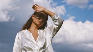 Nový zjav na hudobnej scéne! TIMEA vydáva svoje debutové EP "CONFUSION OF WARMTH"