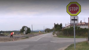 Na križovatke smrti začne výstavba kruhového objazdu. Obyvatelia z okolia Bratislavy sa sťažujú