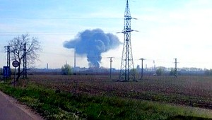 V Dusle Šaľa horel toluén, požiaru predchádzal výbuch