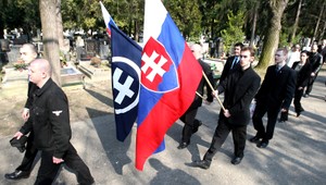 Extrémisti menia rétoriku. Sú rafinovanejší!