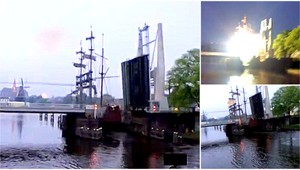 Ohnivá šou. Pirátska loď zasiahla elektrické vedenie