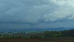 V Česku sa vyskytlo tornádo, podľa meteorológov ide o prvé v tomto roku