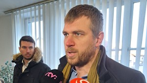 Opozícia chce vysvetlenie v súvislosti s letom Kuffu nad Malou Fatrou. Sú to nezmysly, bráni sa štátny tajomník