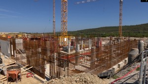 Na novej nemocnici je Penta ochotná so štátom spolupracovať, ale nepredá ju