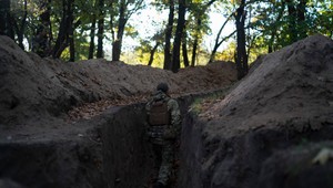 243.deň na Ukrajine: Rusi zriadili v ukrajinskom Chersone domobranu. Ukrajinskí vojaci sa mesto pokúsia získať späť