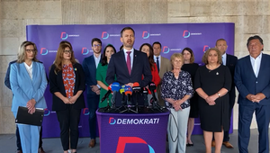 Demokrati zásadne vyzývajú občanov, aby ich zachránili, konštatuje Lenč
