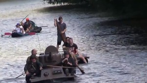 Štyria tankisti a víly ovládli Hron