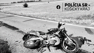 Odbočovanie sa skončilo tragicky: Po zrážke s autom zomrel motorkár