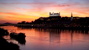 Summit prezidentov v Bratislave. Majú zmiznúť výtlky