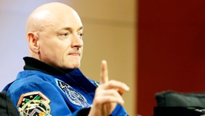 Astronaut Scott Kelly končí, odchádza z aktívnej služby