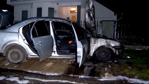 Súd rozhodol. Za podpálenie starostovho auta 800 eur