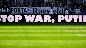 Putin už poriadne znechutil aj ruských futbalových fanúšikov