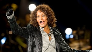 Vydražte si šaty Whitney Houston (†48) za 1500 €