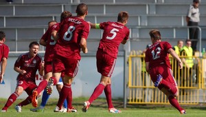 Prvé tri body Podbrezovej, v derby zničila B.Bystricu. Víťazstvo D.Stredy