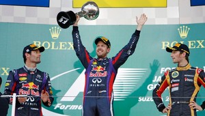 F1: Vettel (26) vyhral aj v Japonsku. Oslavy titulu musia počkať