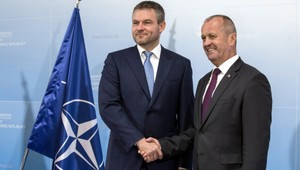 Za vlády Petra Pellegriniho boli horúcou témou, dnes ich ostro kritizuje NKÚ. Stíhačky F-16 sme nakúpili mimoriadne netransparentne