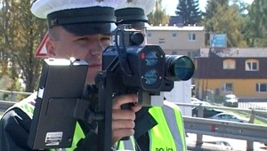 Košická záhada? Policajti na autách bez radarov rýchlosť merať musia