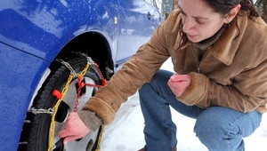 Automatické snežné reťaze. Čech vynašiel revolučný vynález
