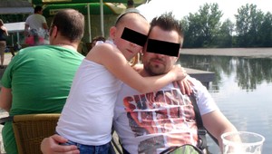 Manžel a otec mŕtvych Češiek (†36,†8): Dcéru nenávidel