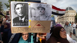 Nebudeme sa prizerať, odkazuje armáda. Egypt prichádza o ľudí