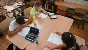 Ako pomôcť tínedžerom a deťom, aby mali dostatok spánku? Potrebujete spolu zvládnuť 3 oblasti ich života