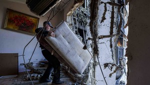 1283. deň na Ukrajine: V Kyjeve je po štvrtkovom ruskom útoku už 23 mŕtvych