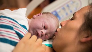 Slovenské pôrodníctvo je zastarané a potrebuje zásadné systémové zmeny, tvrdí komora sestier