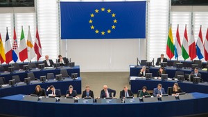 EÚ udrela späť na USA: Od 15. apríla začína clo na americký tovar