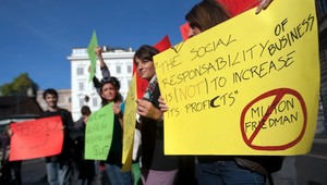 Zadĺžení Taliani vyšli do ulíc! Nepáčia sa im škrty