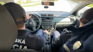 S policajtmi v akcii. Pozreli sme sa, ako v Snine pracujú s telovými kamerami