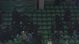 Brutálna bitka po zápase: Dobití fanúšikovia a chaos pred očami detí