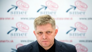 NAŽIVO: Vyhlásenie predsedu strany SMER – SD Roberta Fica k prezidentovi A. Kiskovi