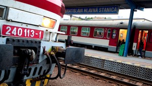 Bezdomovci vo vlakoch. Aj takto vyzerá cestovanie zadarmo