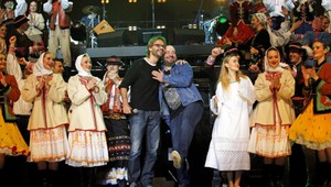 Do kín prichádza film o turné IMT Smile a Lúčnice