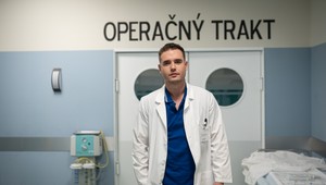 Hviezde seriálu Nemocnica Dušanovi Ambróšovi sme vyzliekli doktorský plášť: TOTO ho poriadne potrápilo!