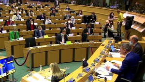 ONLINE: Európska únia poslala Ukrajine prvú miliardu eur