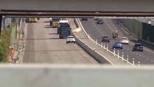 Vodiči, vyzbrojte sa trpezlivosťou. V Bratislave začína dopravný kolaps