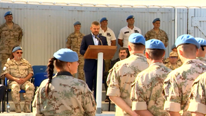 FOTO: Premiér Pellegrini navštívil demilitarizovanú zónu na Cypre. Situácia je podľa neho vážna