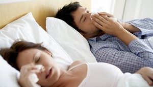 Ste chorí? Správajte sa ohľaduplne a nasaďte si rúško