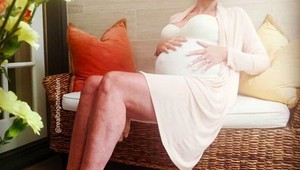 Slávna herečka porodila dieťa v 54 rokoch. Dočkala sa dievčatka?!