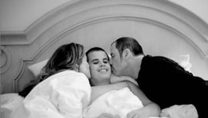 Peklo pre rodičov! John Travolta a Kelly Preston smútia za synom